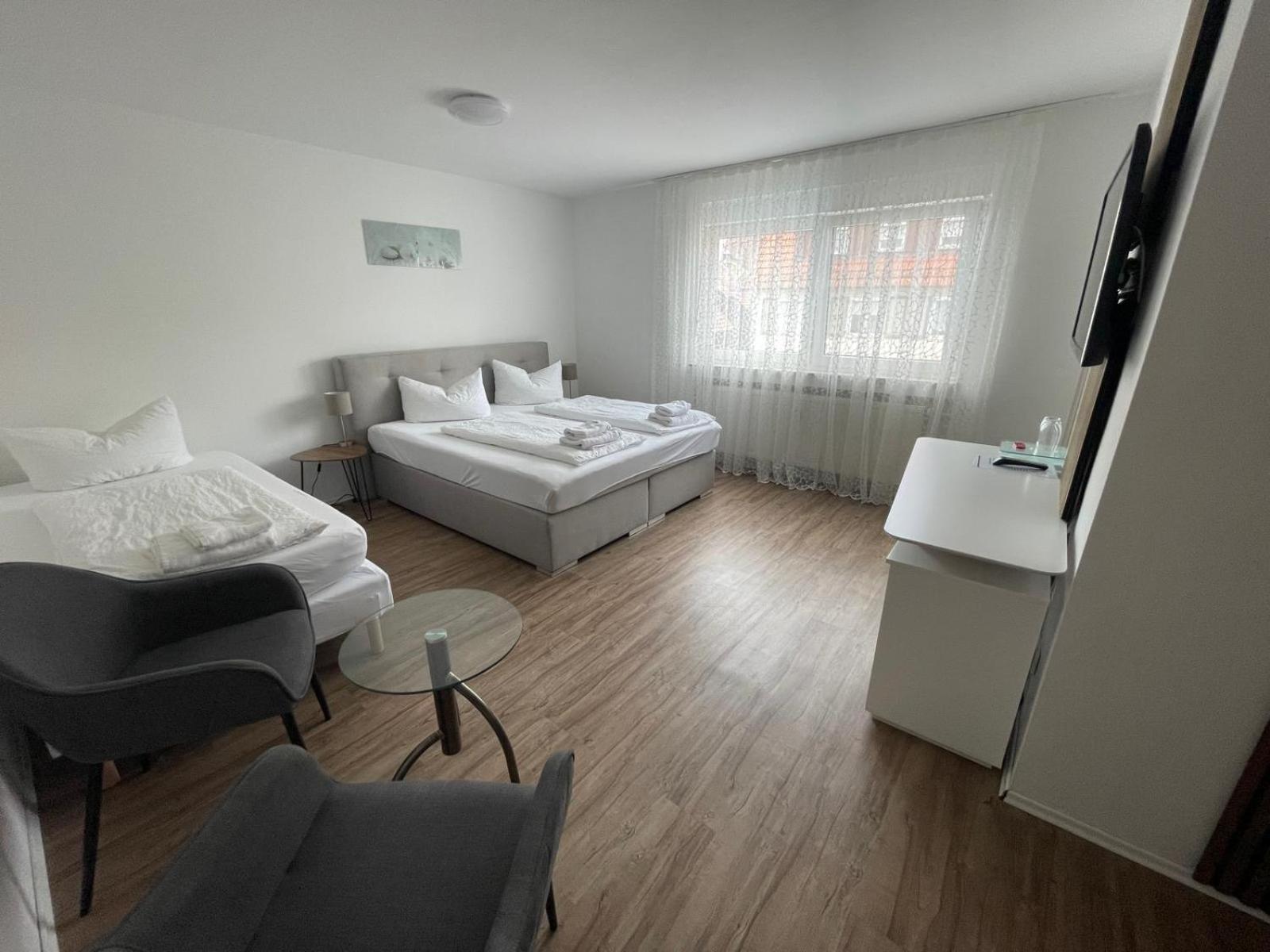Hotel Loewen Kusterdingen Bagian luar foto
